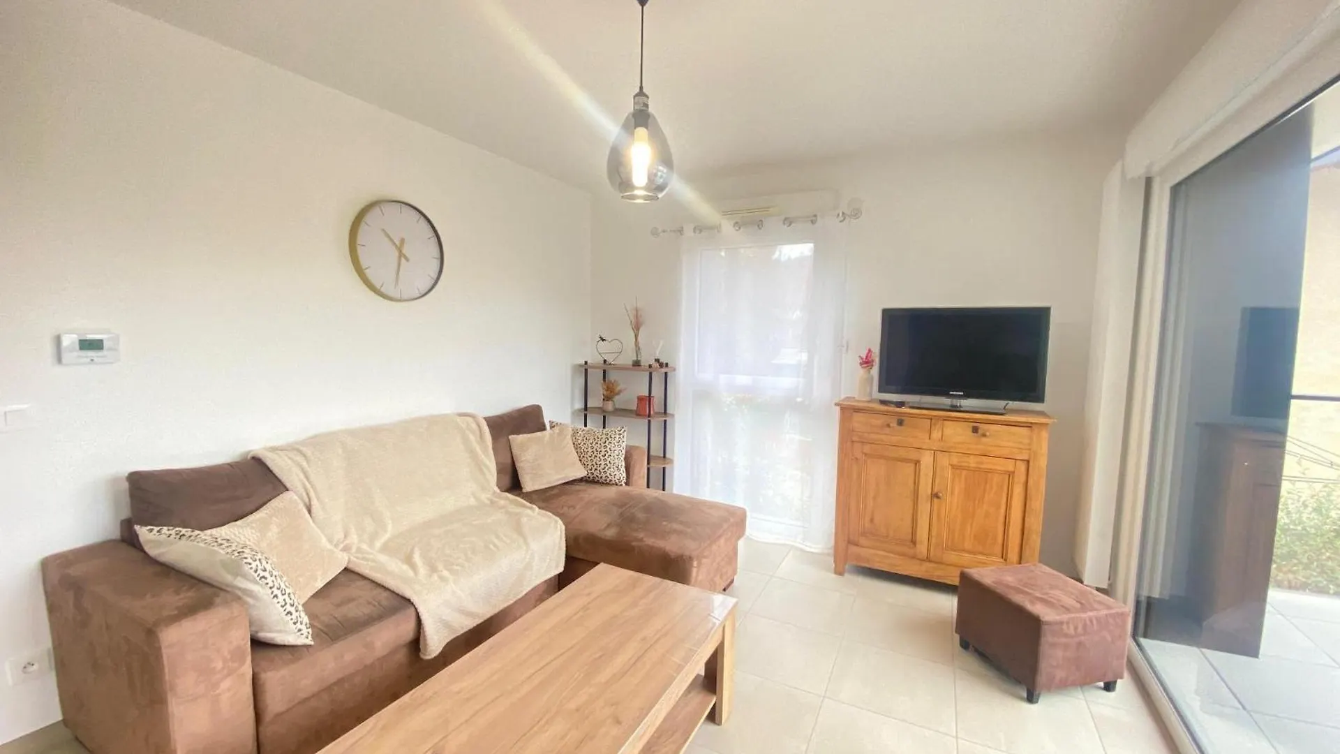Bel Appartement Proche Du Lac Duingt 0*,  France